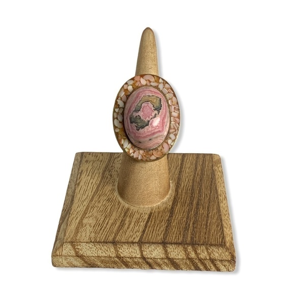 C. Celia Sebiri Oval Pink Chipped Stone Inlay Ring - Picture 1 of 6